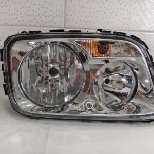 Farol dianteiro LD B8-01