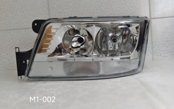 Farol Dianteiro LE - M1002 - Man