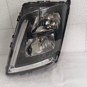 Farol Dianteiro LE - V6012 - Volvo